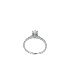 White Gold Ring with Round Cut Diamond