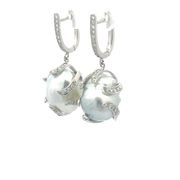 Обеци и колие с перла и диаманти 18k