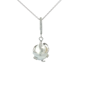 Обеци и колие с перла и диаманти 18k