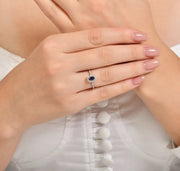 Диамантен пръстен със сапфир Baguette