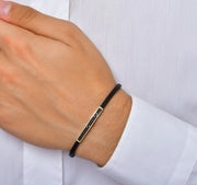 Мъжка златна гривна с кожа и оникс