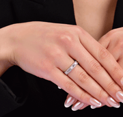 Диамантена халка с кръгли и багетни диаманти