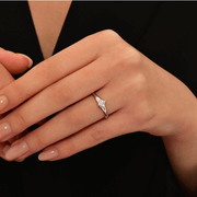 Годежен пръстен с диамант