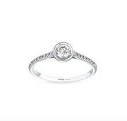 Годежен пръстен с кръгъл обков на диаманта